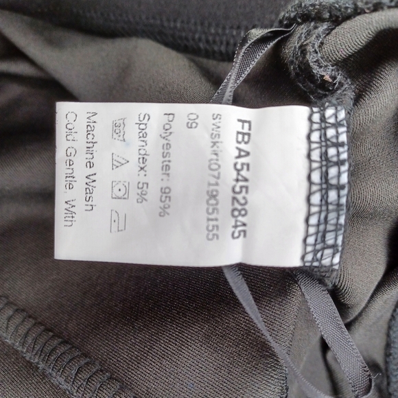 Black Ruffle pull on skirt - Picture 10 of 10